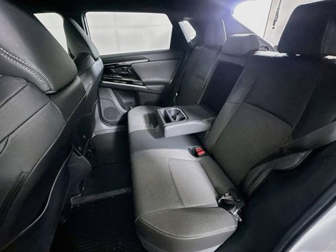 Used 2025 Toyota bZ4X FWD image 26