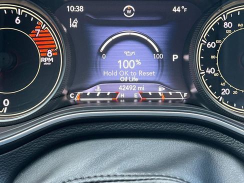 Used 2022 Jeep Cherokee Trailhawk w/ Technology Group B image 27