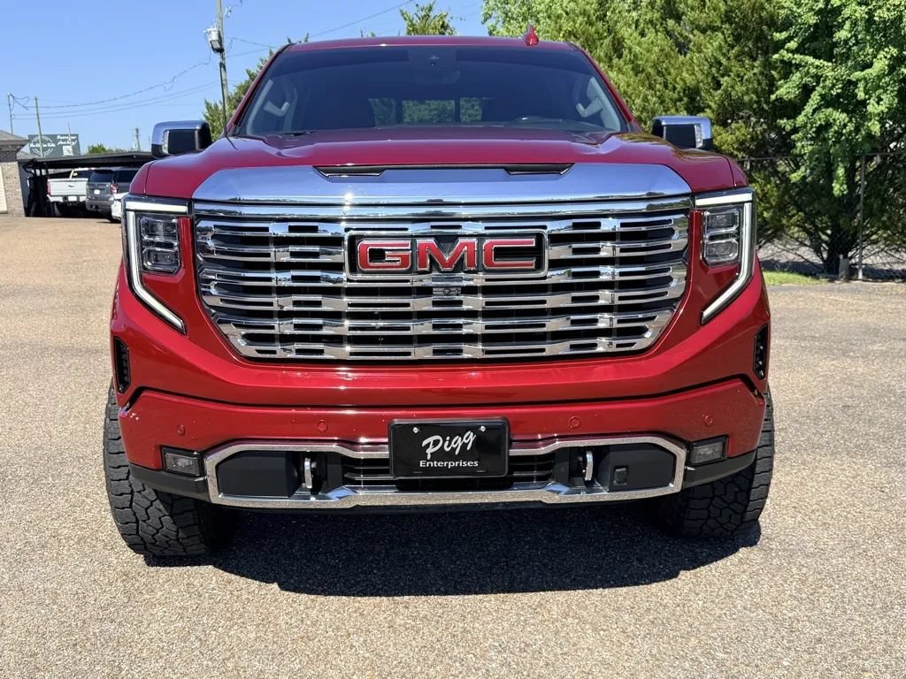 Used 2024 GMC Sierra 1500 Denali AWD/4WD image 9