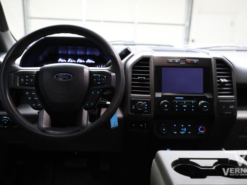 Used 2022 Ford F250 XL w/ STX Appearance Package AWD/4WD image 8