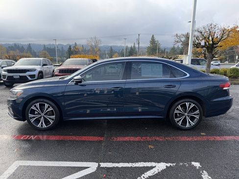 Used 2022 Volkswagen Passat 2.0T SE image 8