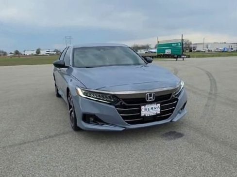 Used 2022 Honda Accord Sport image 2