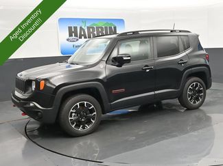 Used 2023 Jeep Renegade Trailhawk AWD/4WD video 1