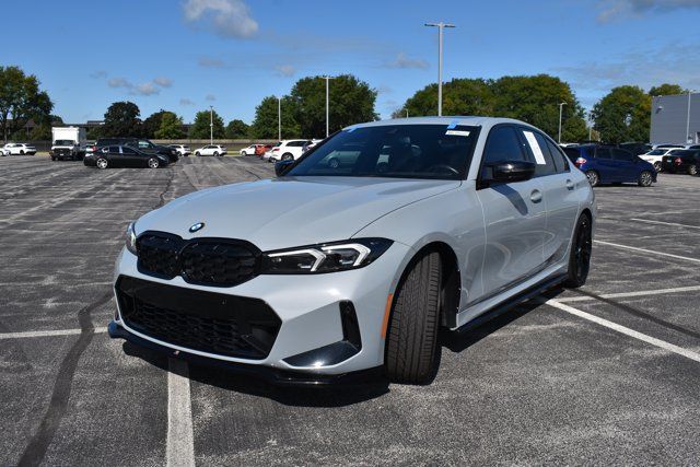 Used 2023 BMW M340i xDrive w/ Premium Package AWD/4WD image 3
