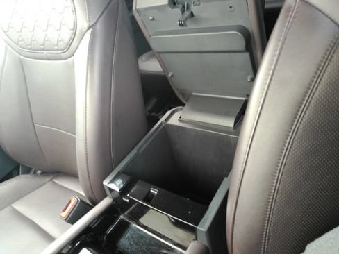 Used 2025 Ford Explorer Platinum w/ LUX Leather Package AWD/4WD image 53