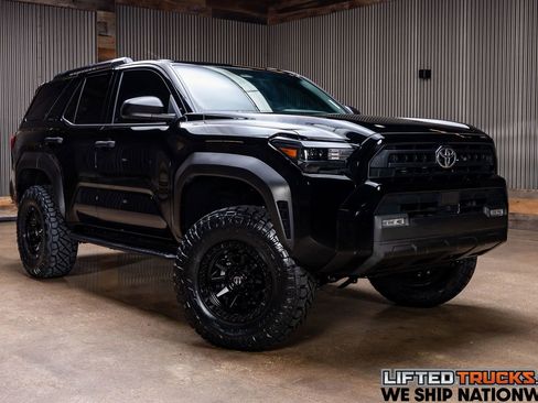 Used 2025 Toyota 4Runner SR5 AWD/4WD image 1