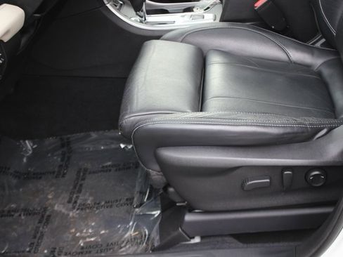 Used 2019 Subaru Ascent Limited image 20