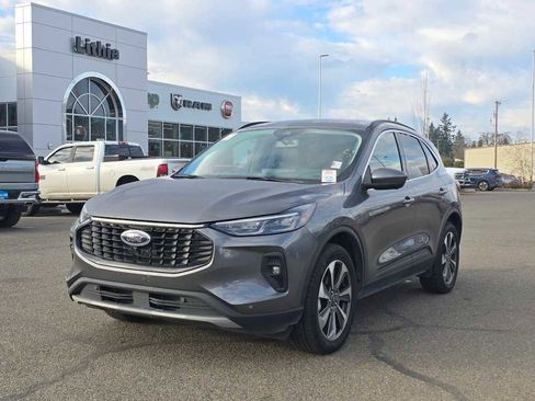 Used 2024 Ford Escape Platinum image 1