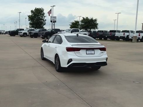 Used 2023 Kia Forte GT-Line w/ GT-Line Technology Package FWD image 8