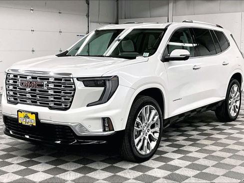 Used 2025 GMC Acadia Denali w/ Super Cruise Package image 12