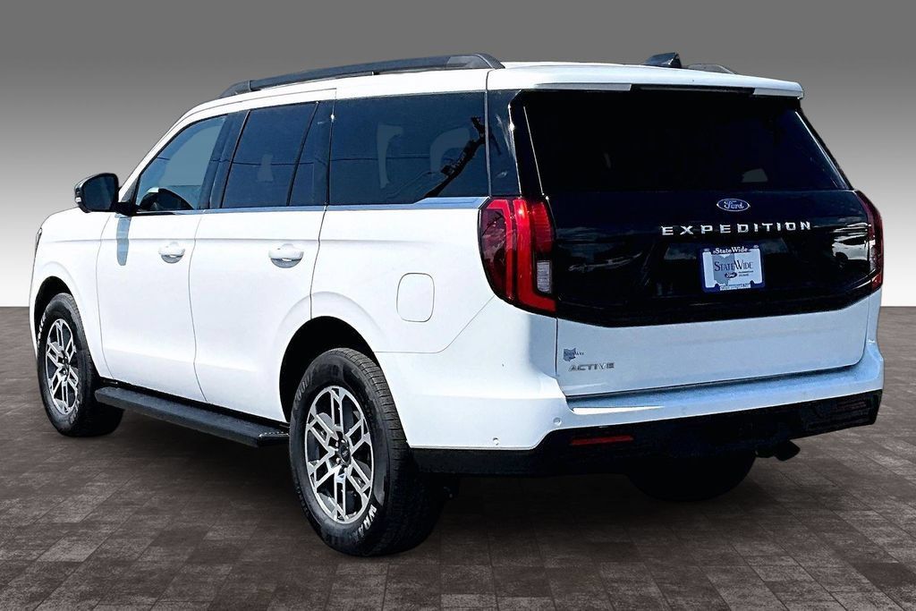 Used 2025 Ford Expedition Active RWD image 26