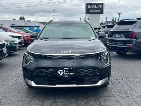 Certified 2024 Kia Niro Wind FWD image 4