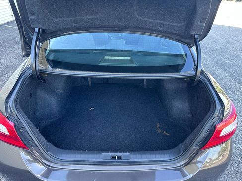 Used 2017 Nissan Altima 3.5 SL w/ 3.5SL Technology Package FWD image 34