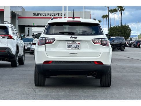 Used 2021 Jeep Compass Latitude image 5
