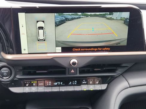 New 2026 Toyota Crown Signia AWD/4WD image 16