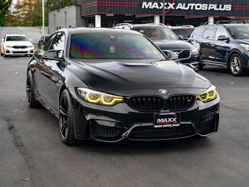 Used 2018 BMW M4 Coupe image 2