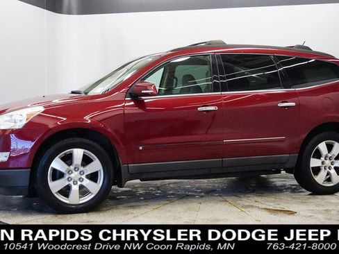 Used 2009 Chevrolet Traverse LTZ image 1
