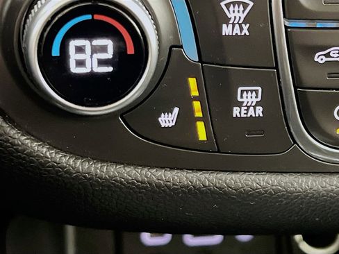 Used 2019 Chevrolet Equinox LT AWD/4WD image 19