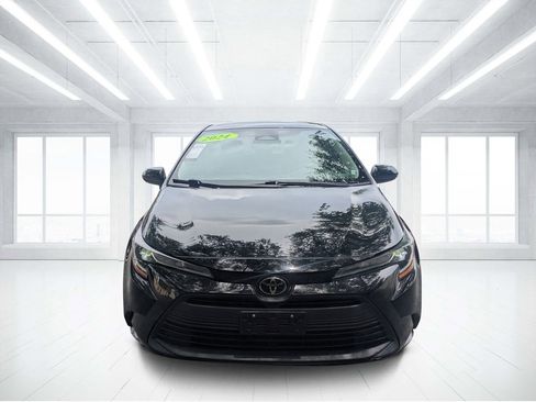 Used 2024 Toyota Corolla LE FWD image 8