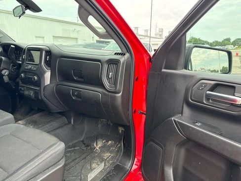 Used 2019 Chevrolet Silverado 1500 Custom w/ Custom Value Package AWD/4WD image 14