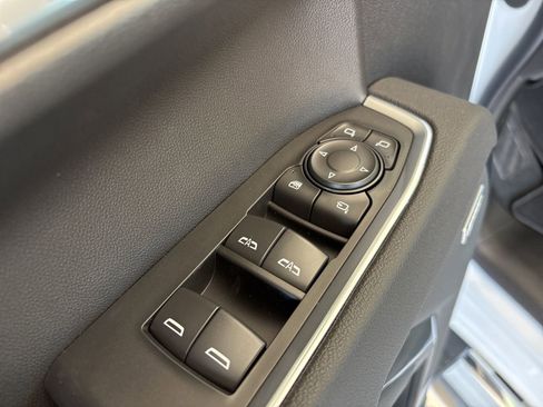 New 2026 GMC Sierra 1500 SLT AWD/4WD image 11