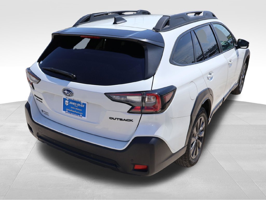 Used 2025 Subaru Outback Onyx Edition AWD/4WD image 5