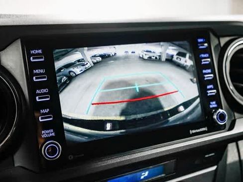 Certified 2021 Toyota Tacoma TRD Off-Road image 23