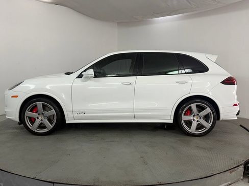 Used 2016 Porsche Cayenne GTS AWD/4WD image 4