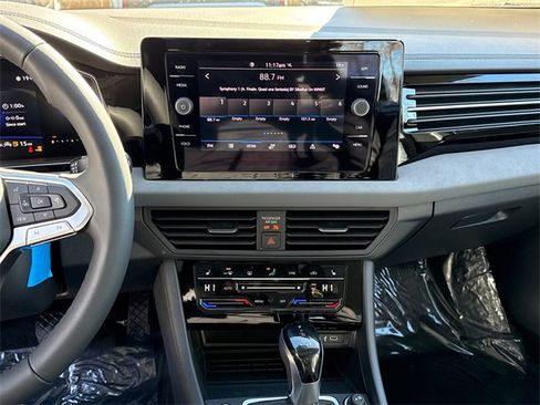 New 2026 Volkswagen Jetta SE image 15