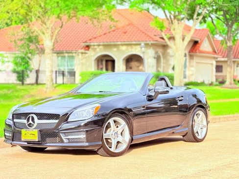 Used 2014 Mercedes-Benz SLK 350 image 1
