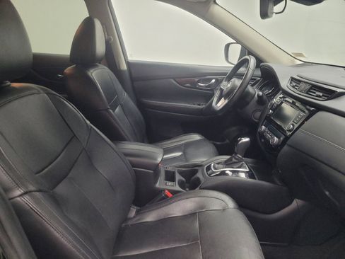 Used 2018 Nissan Rogue SL w/ Premium Package image 21