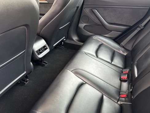 Used 2023 Tesla Model 3 Standard Range image 27