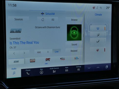 Certified 2022 Ford F250 Lariat w/ Black Appearance Package image 13