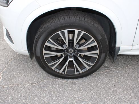 Used 2020 Volvo XC90 T5 Momentum AWD/4WD image 12