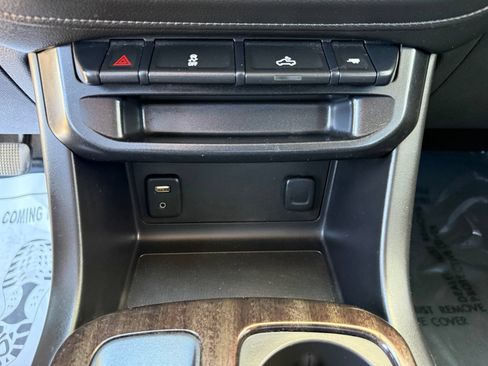 Used 2015 GMC Canyon SLE RWD image 25