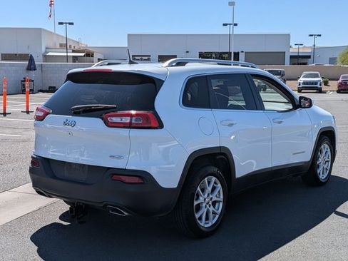 Used 2016 Jeep Cherokee Latitude image 5