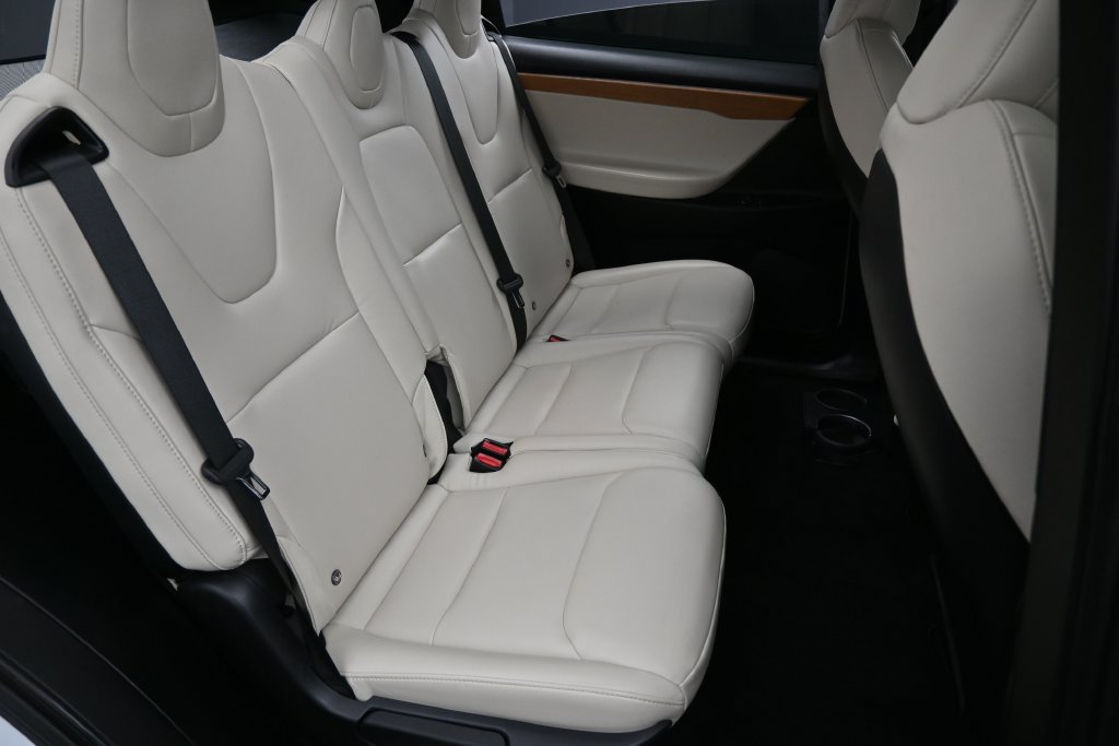 Used 2021 Tesla Model X Long Range AWD/4WD image 26