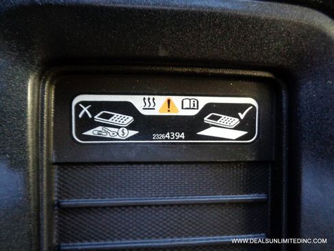 Used 2018 GMC Sierra 1500 SLT image 22