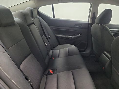 Used 2023 Nissan Altima 2.5 SV image 19