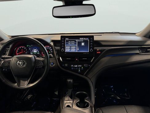 Used 2024 Toyota Camry XSE FWD image 11
