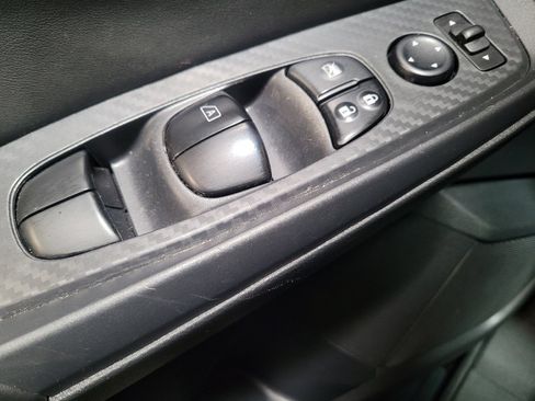 Used 2025 Nissan Sentra SV w/ All-Weather Package FWD image 27