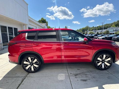 Used 2025 Mitsubishi Outlander SE AWD/4WD image 6