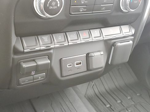 New 2026 GMC Sierra 2500 Pro w/ Convenience Package image 22