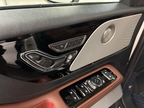New 2026 Lincoln Aviator Reserve image 29