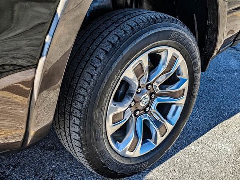 Used 2021 RAM 1500 Limited image 14