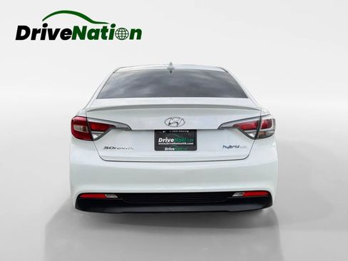 Used 2017 Hyundai Sonata SE FWD image 6