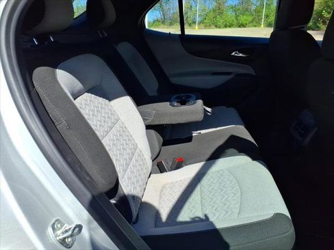 Used 2022 Chevrolet Equinox LS w/ LPO, Floor Liner Package AWD/4WD image 9