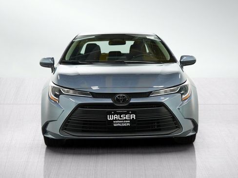 Used 2024 Toyota Corolla LE FWD image 8