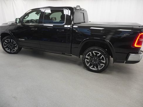 Used 2025 RAM 1500 Limited AWD/4WD image 15