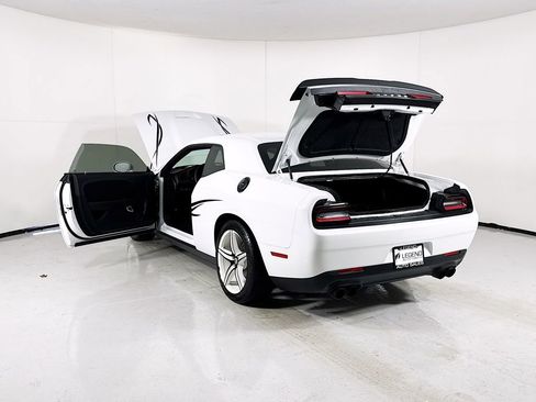 Used 2019 Dodge Challenger R/T w/ Driver Convenience Group image 24